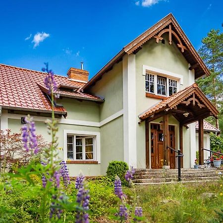 Mazurska Leśniczówka Nowy Zyzdrój Acomodação com café da manhã Exterior foto