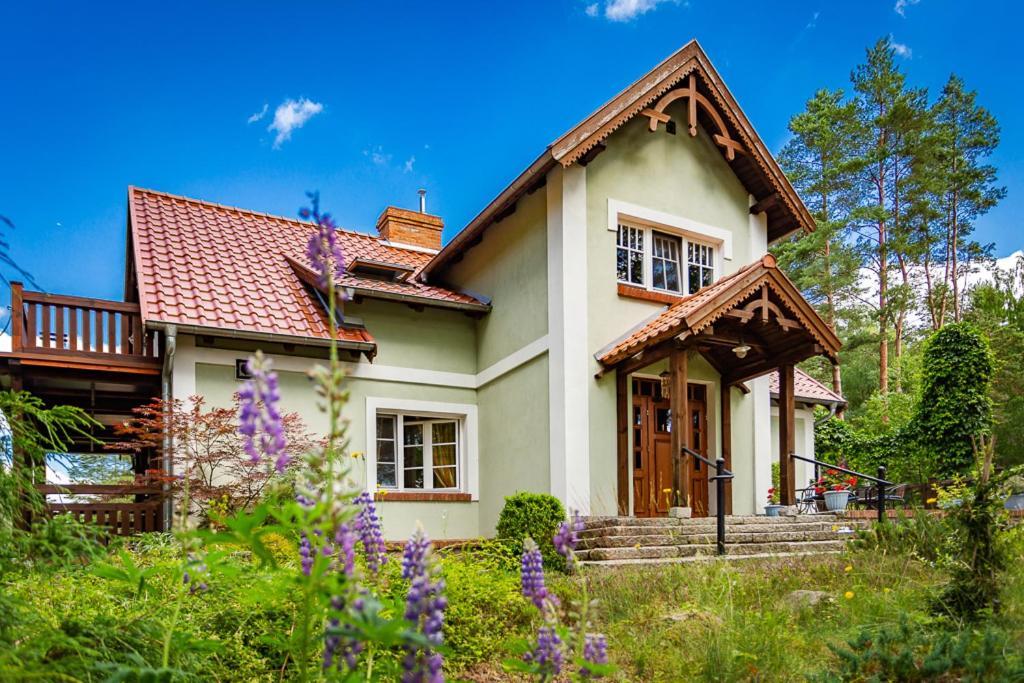 Mazurska Leśniczówka Nowy Zyzdrój Acomodação com café da manhã Exterior foto