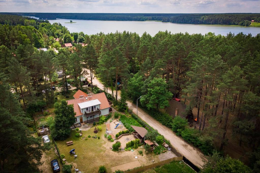 Mazurska Leśniczówka Nowy Zyzdrój Acomodação com café da manhã Exterior foto