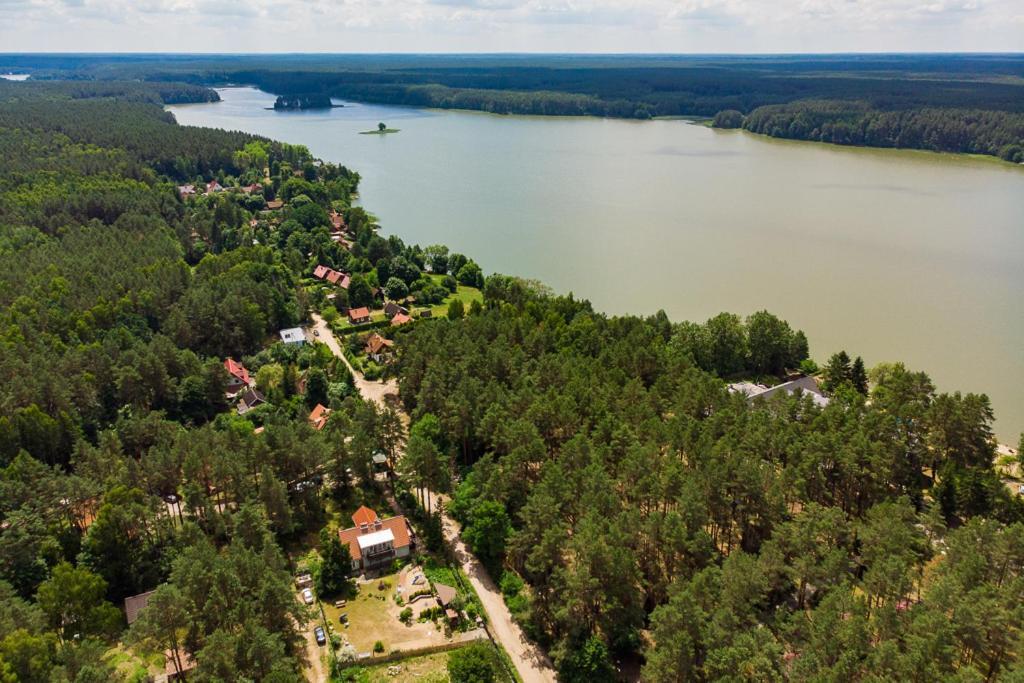 Mazurska Leśniczówka Nowy Zyzdrój Acomodação com café da manhã Exterior foto