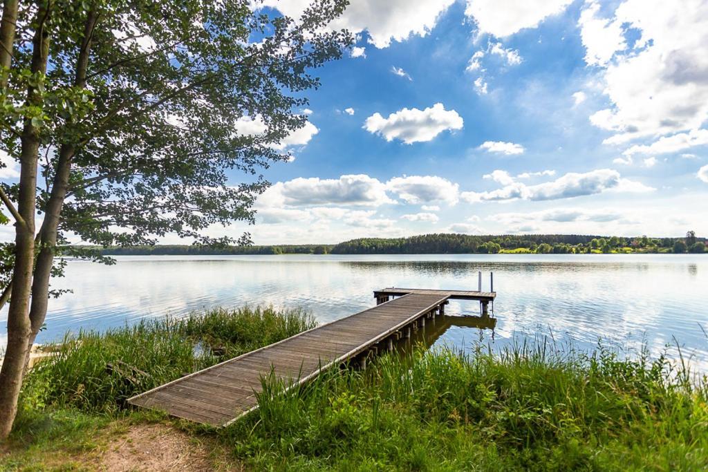 Mazurska Leśniczówka Nowy Zyzdrój Acomodação com café da manhã Exterior foto